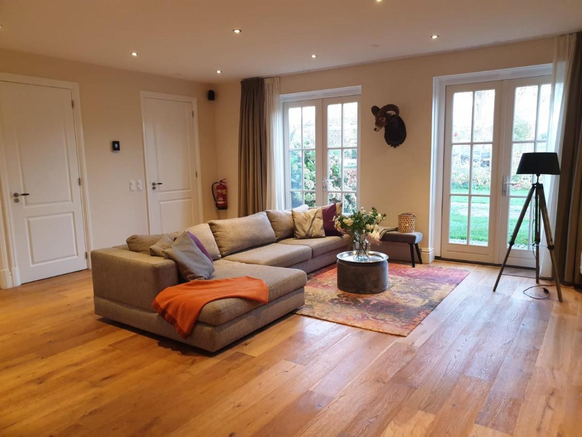 B&B Het Koetshuis Hazerswoude-Dorp ภายนอก รูปภาพ